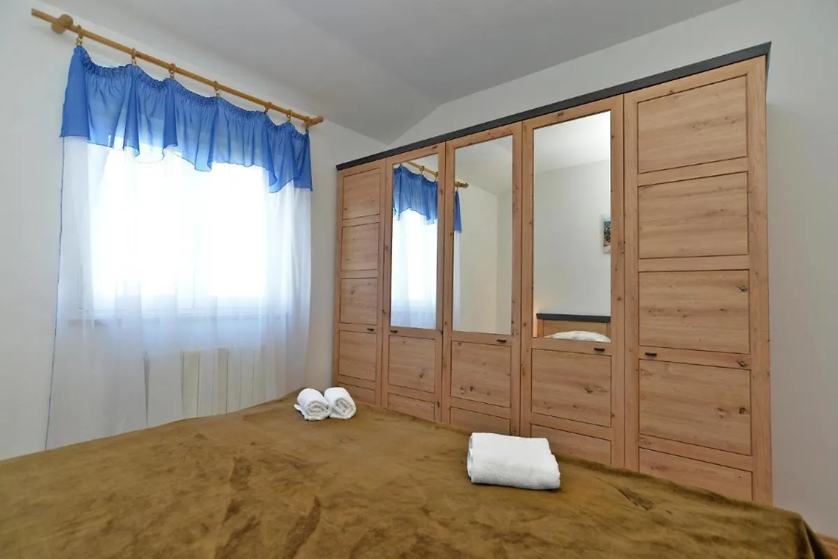 Idyllic Escape In Fasana, Relax And Unwind Apartment Fazana