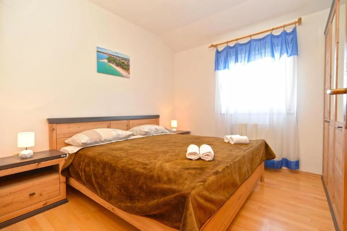 Idyllic Escape In Fasana, Relax And Unwind Apartment Fazana